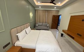 Hotel Heera Palace